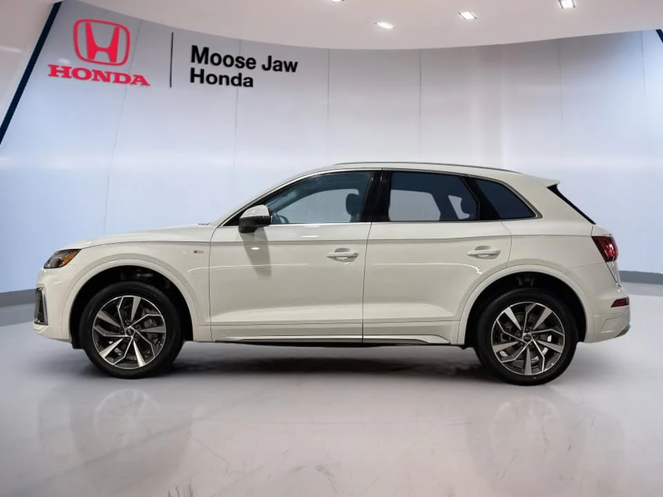 2022 Audi FY Q5 - Image 3 of 10