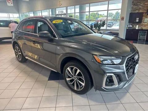 2022 Audi Q5 S line Premium
