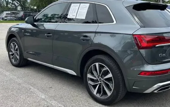 2022 Audi Q5 Premium Plus AWD Turbo