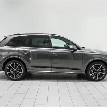 2022 Audi Q7 Komfort