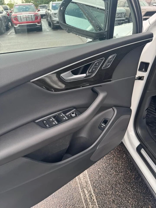 2022 Audi 4M Q7 - Image 8 of 17