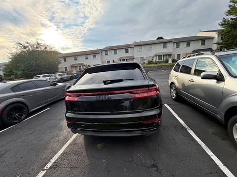 2022 Audi Q8 55 TFSI Premium Plus Sport Utility 4D