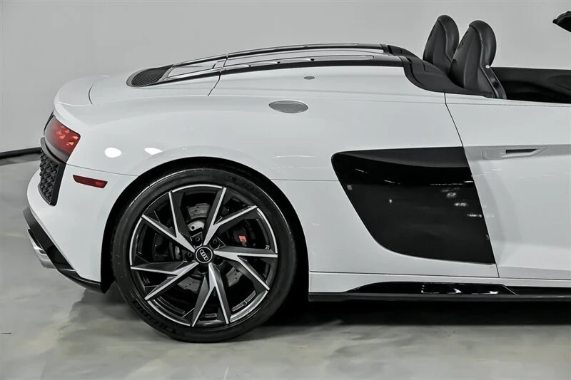 2022 Audi 4S R8 - Image 13 of 21