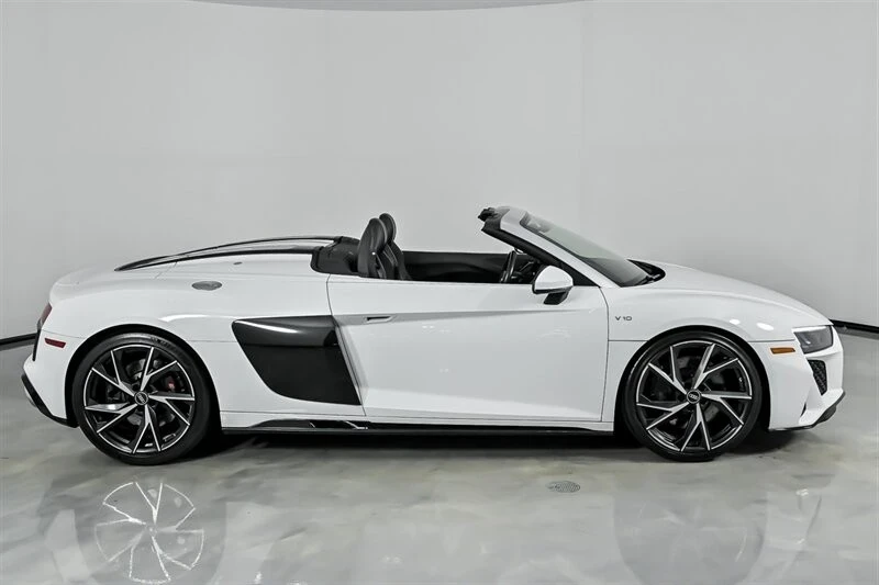 2022 Audi 4S R8 - Image 14 of 21