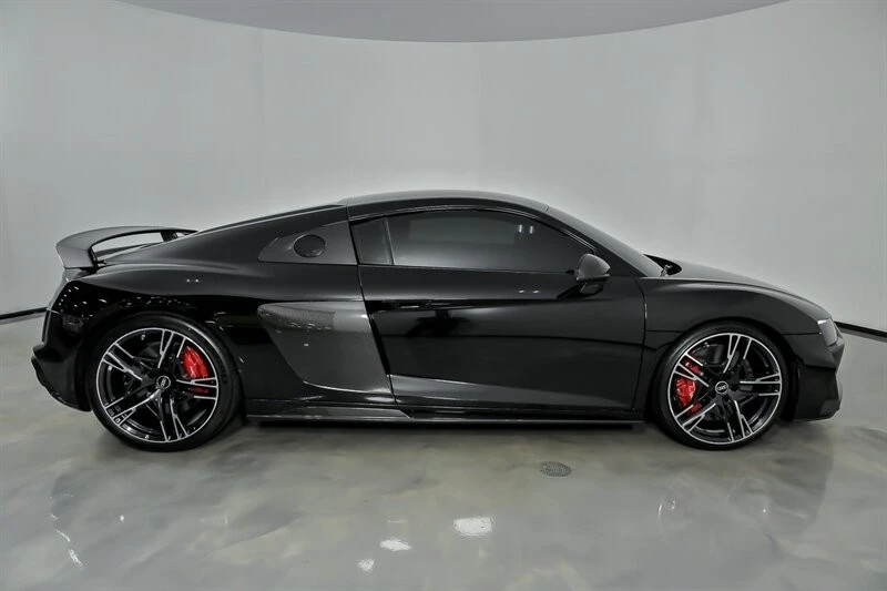 2022 Audi 4S R8 - Image 14 of 31