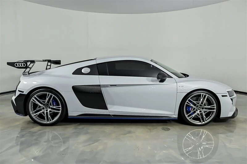 2022 Audi 4S R8 - Image 13 of 31