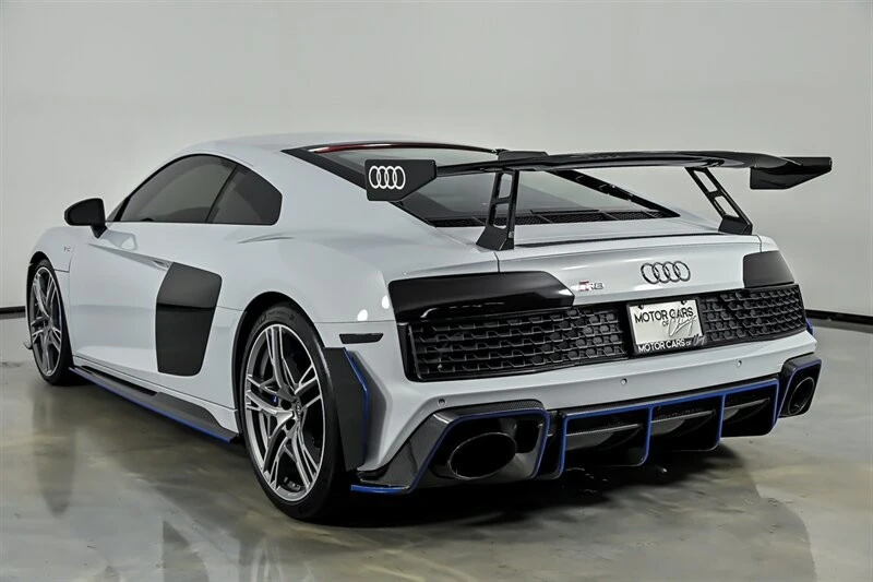 2022 Audi 4S R8 - Image 10 of 31