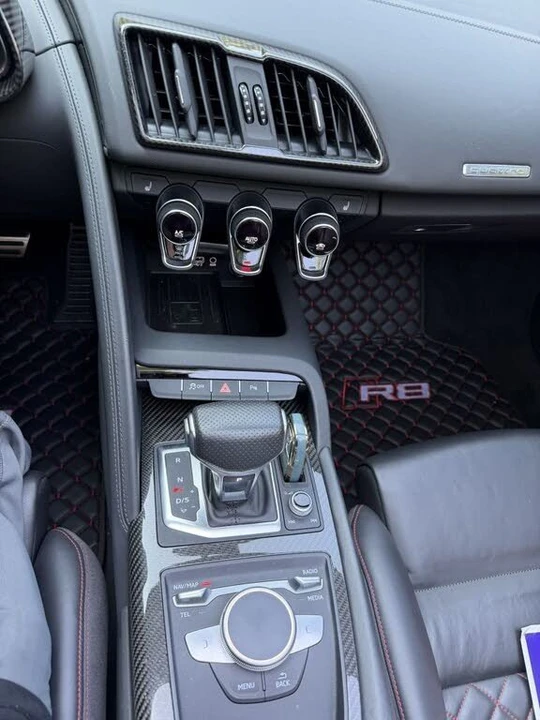 2022 Audi 4S R8 - Image 19 of 20