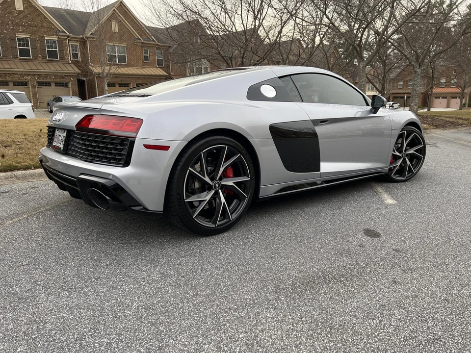 2022 Audi 4S R8 - Image 10 of 31