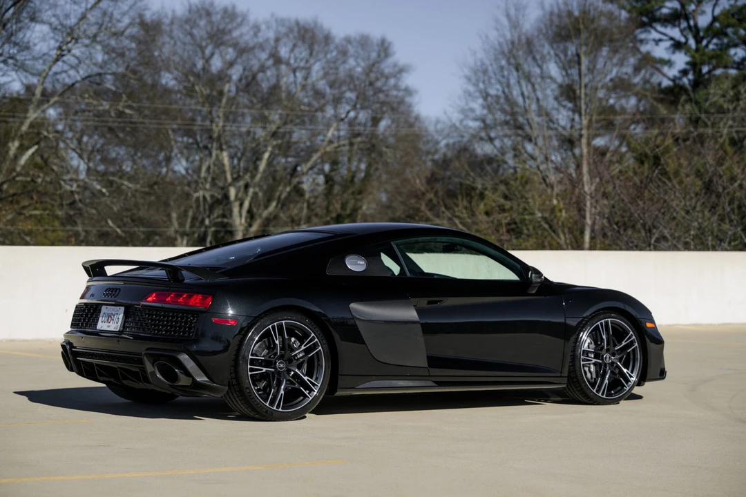 2022 Audi 4S R8 - Image 26 of 31