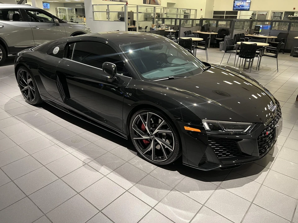 2022 Audi 4S R8 - Image 4 of 31