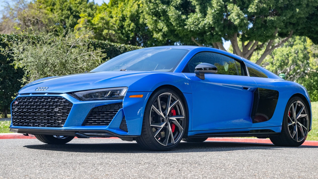2022 Audi 4S R8 - Image 12 of 31
