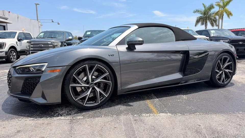 2022 Audi 4S R8 - Image 2 of 15