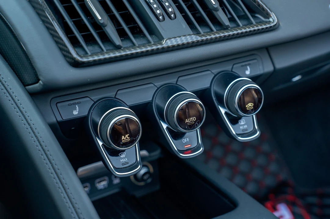 2022 Audi 4S R8 - Image 15 of 31