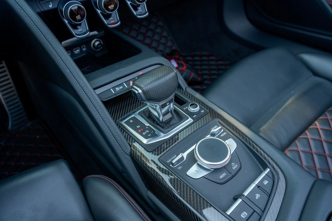 2022 Audi 4S R8 - Image 14 of 31