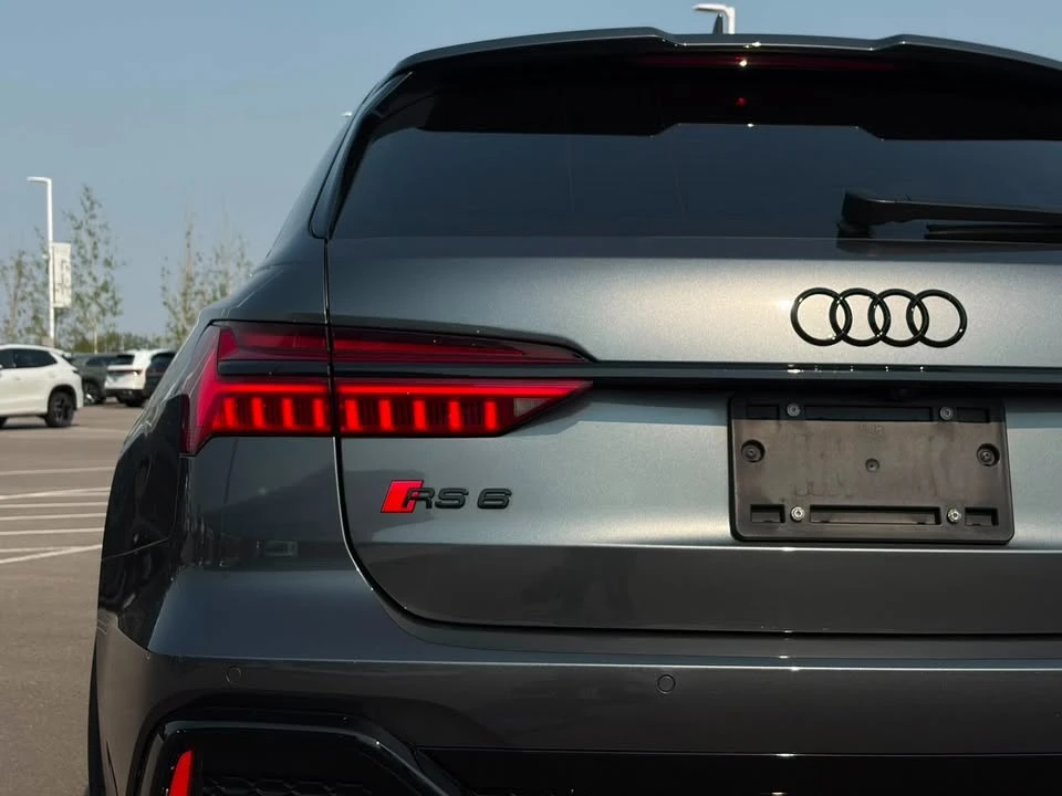 2022 Audi C8 RS6 - Image 2 of 12