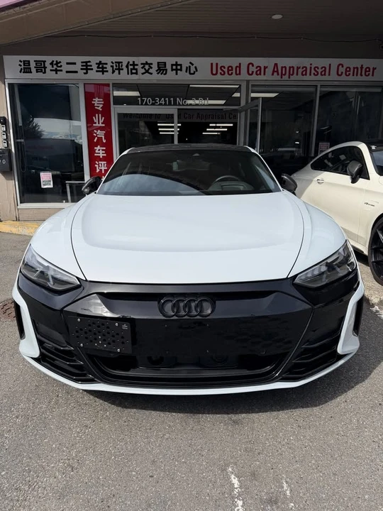 2022 Audi RS e-tron GT - Image 2 of 15