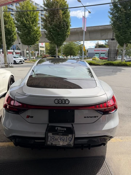 2022 Audi RS e-tron GT - Image 6 of 15