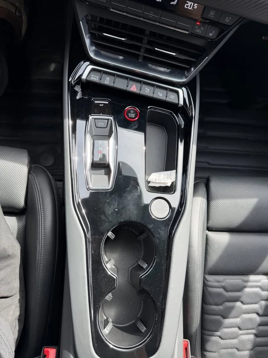 2022 Audi RS e-tron GT - Image 14 of 15