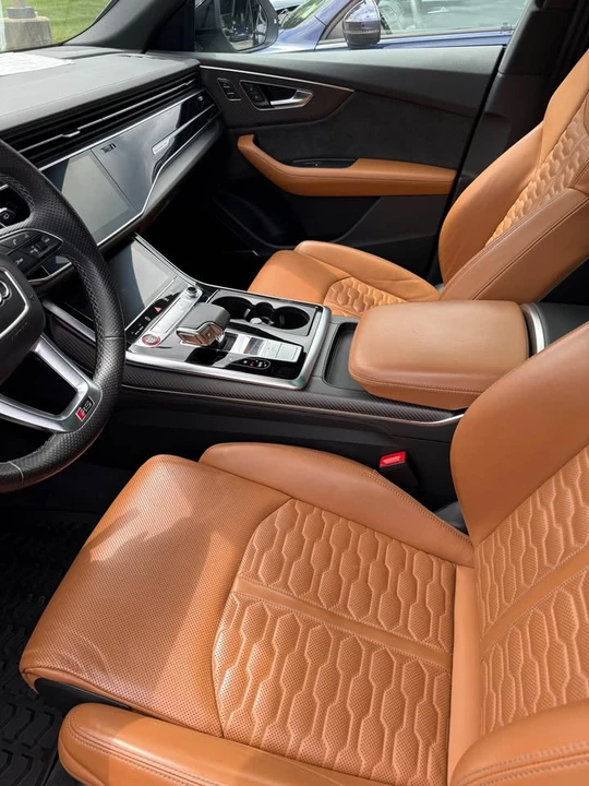 2022 Audi RS Q8 - Image 2 of 8