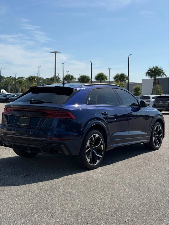2022 Audi RS Q8 - Image 3 of 18