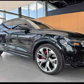 2022 Audi RS Q8