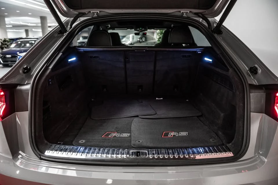 2022 Audi RS Q8 - Image 9 of 10