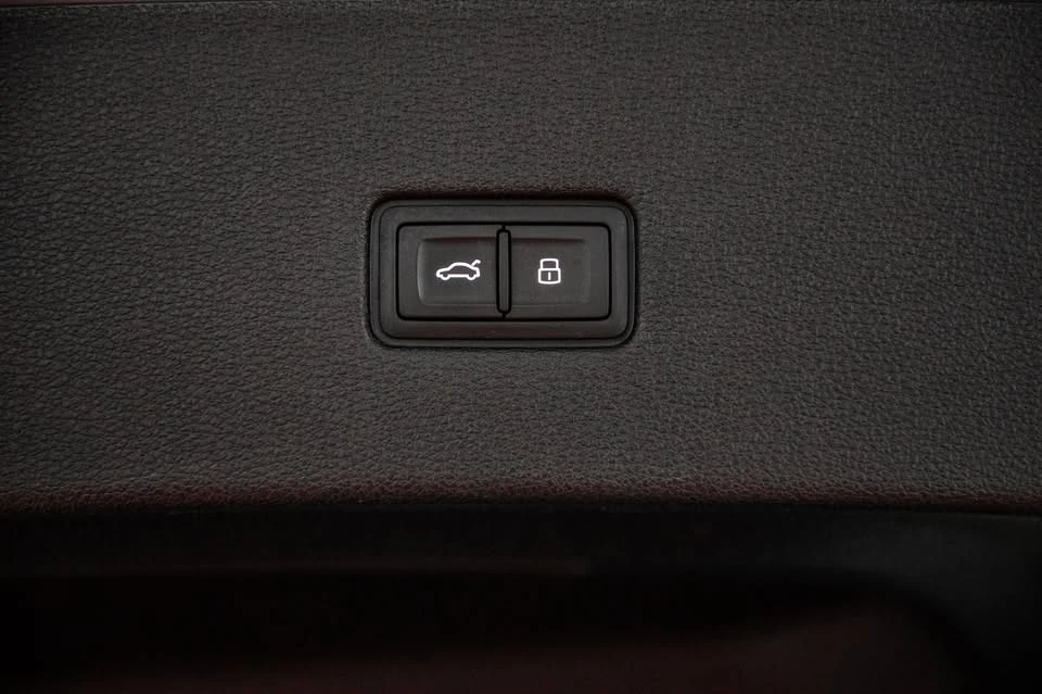 2022 Audi RS Q8 - Image 10 of 10
