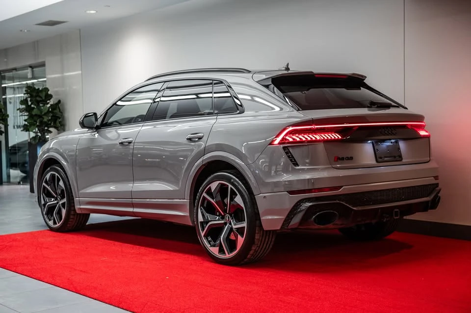 2022 Audi RS Q8 - Image 6 of 10