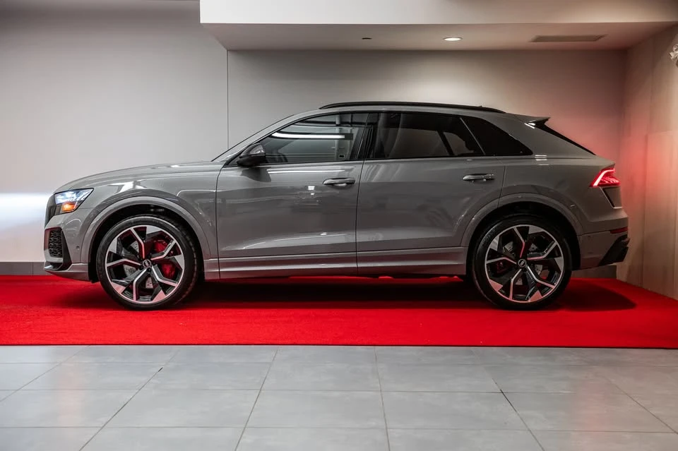 2022 Audi RS Q8 - Image 5 of 10