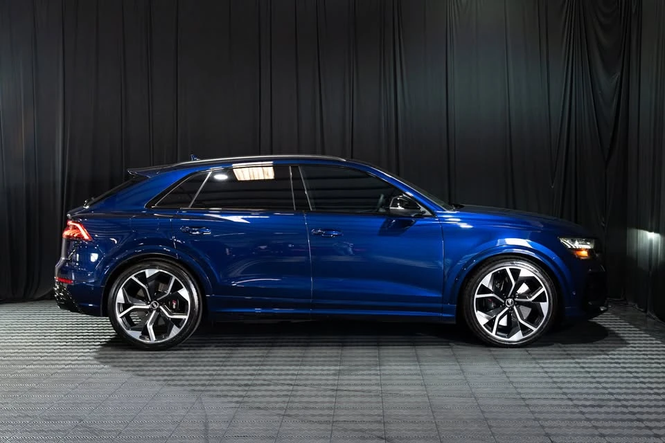 2022 Audi RS Q8 - Image 2 of 9