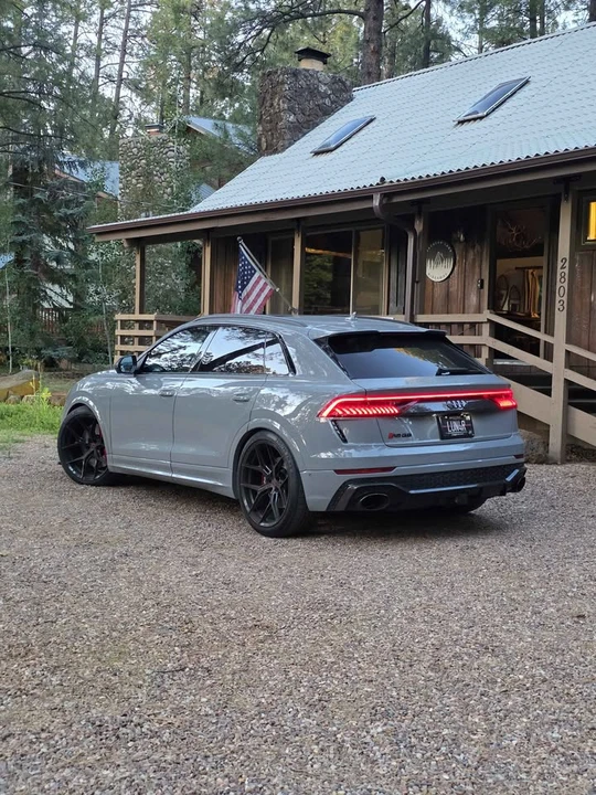 2022 Audi RS Q8 - Image 3 of 11