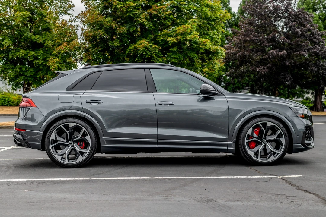 2022 Audi RS Q8 - Image 4 of 31