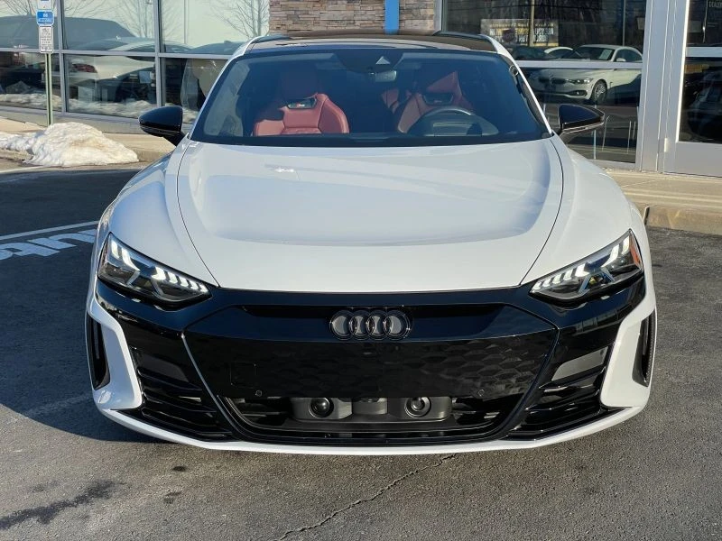 2022 Audi e-tron GT - Image 11 of 12