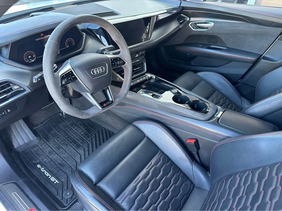 2022 Audi RS e-tron GT - Image 9 of 16