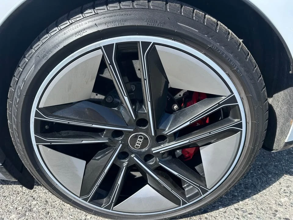 2022 Audi RS e-tron GT - Image 16 of 16