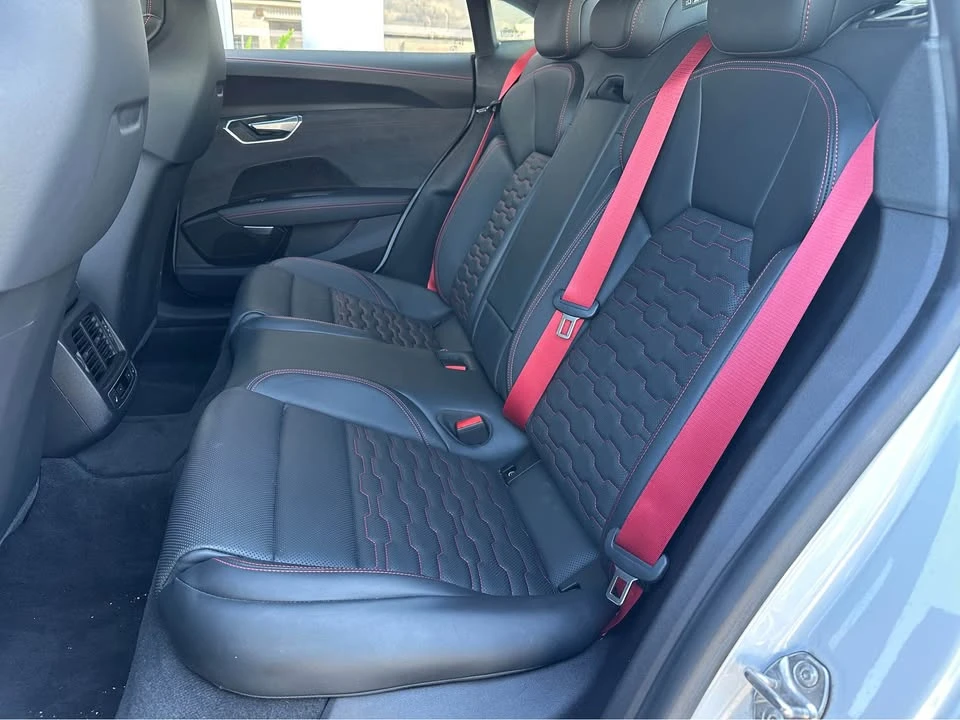 2022 Audi RS e-tron GT - Image 10 of 16