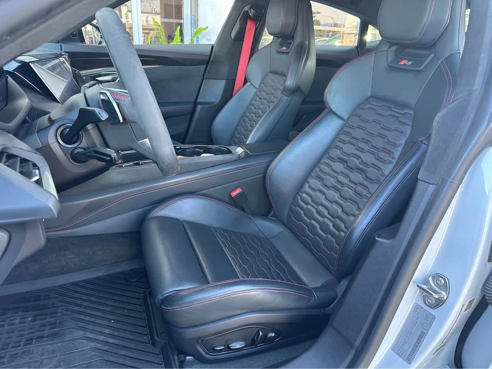 2022 Audi RS e-tron GT - Image 7 of 16