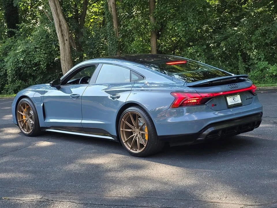 2022 Audi RS e-tron GT - Image 4 of 20