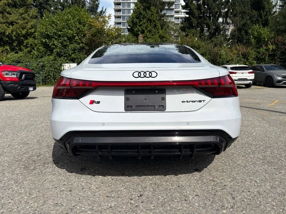 2022 Audi RS e-tron GT - Image 7 of 20
