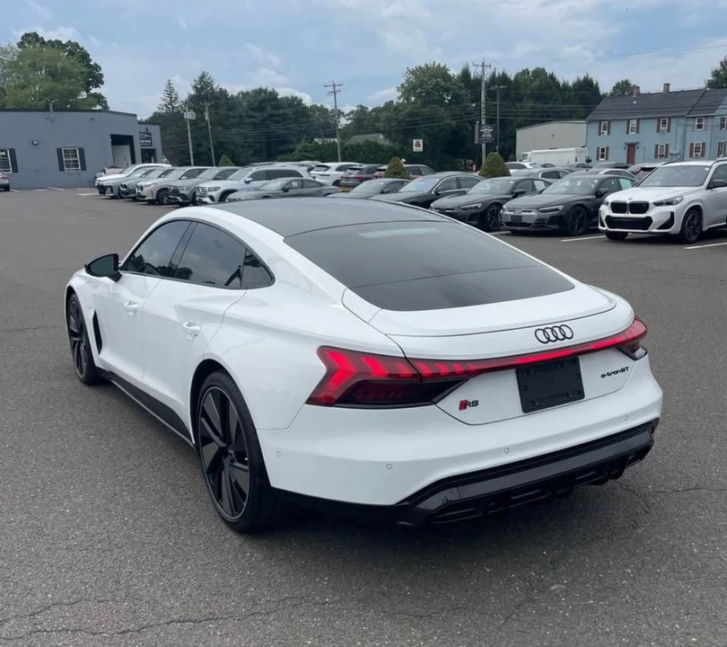 2022 Audi RS e-tron GT - Image 3 of 14