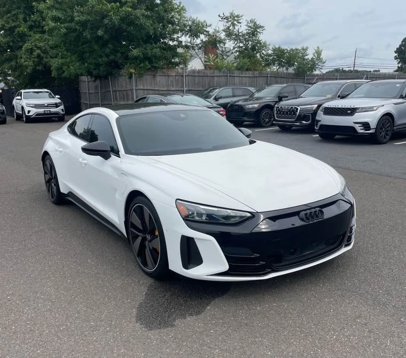 2022 Audi RS e-tron GT - Image 7 of 14