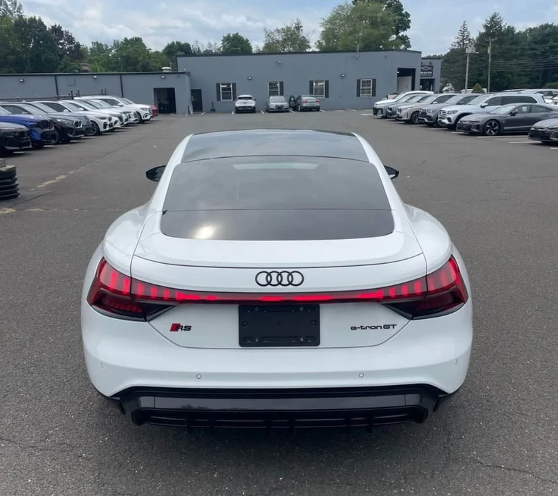 2022 Audi RS e-tron GT - Image 4 of 14