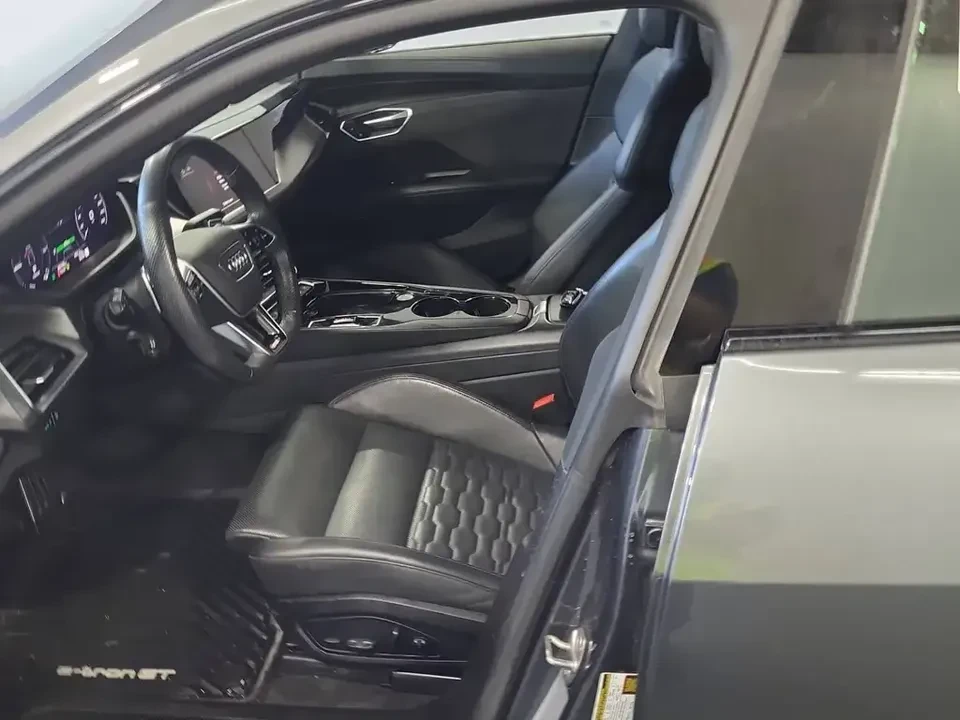 2022 Audi RS e-tron GT - Image 8 of 15