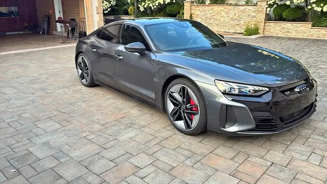 2022 Audi RS e-tron GT Sedan 4D