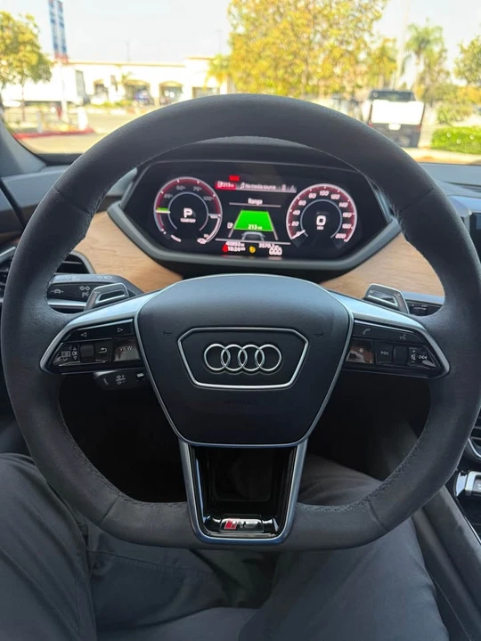 2022 Audi RS e-tron GT - Image 2 of 20