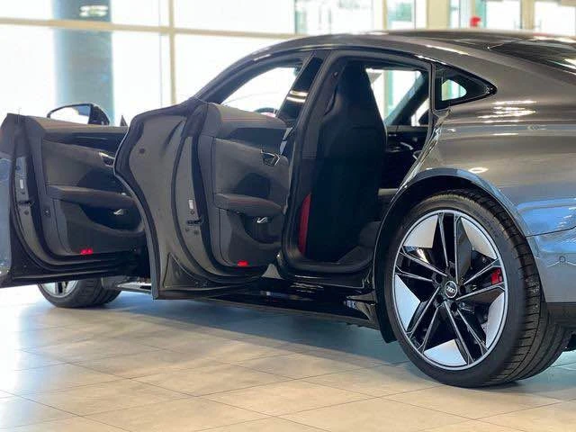 2022 Audi RS e-tron GT - Image 9 of 20