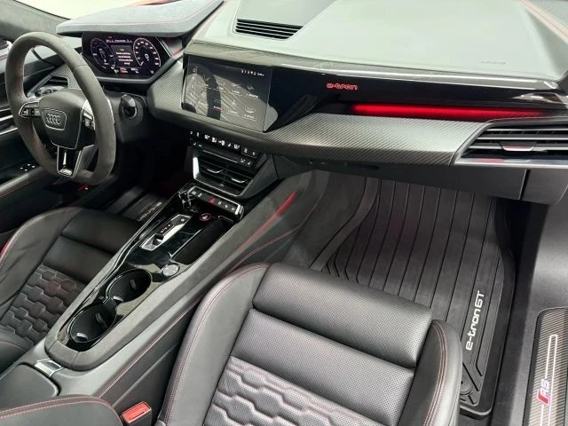 2022 Audi e-tron GT - Image 11 of 21