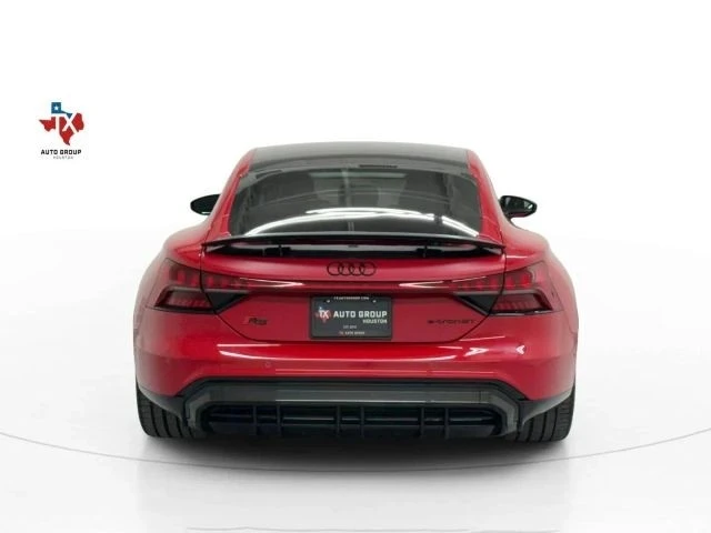 2022 Audi e-tron GT - Image 9 of 21