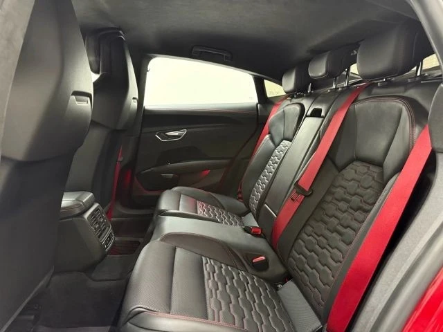 2022 Audi e-tron GT - Image 14 of 21